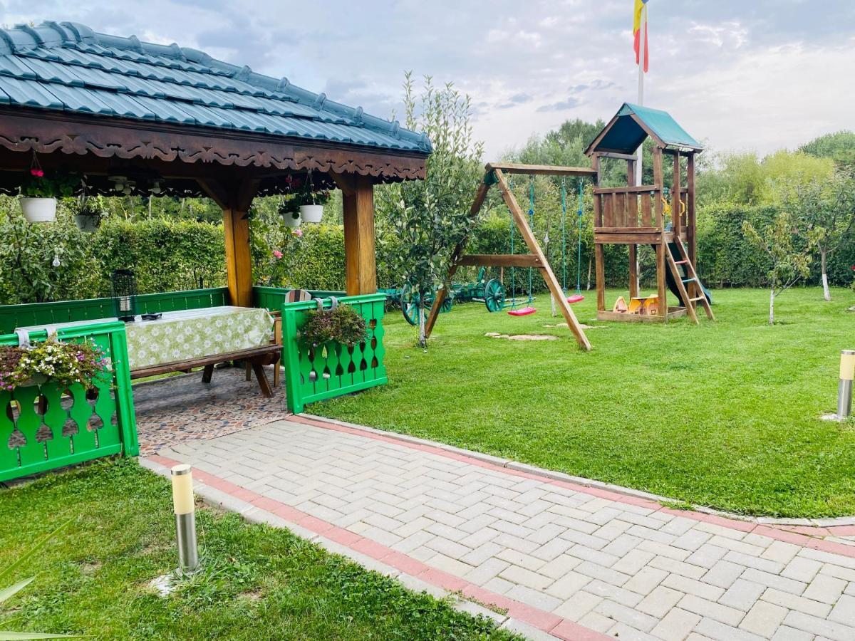 Agropensiunea Valea Fagilor Luncavita 外观 照片